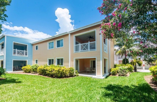 MAGNIFIQUE CONDO 2/2 PLUS GRAND MODÈLE 1ER ÉTAGE BIMINI BAY RESORT