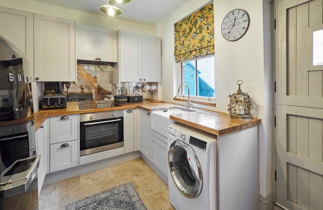 Beautiful 2-Bed Victorian House in Stamford