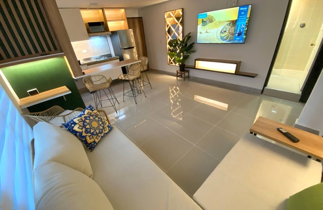 Beautiful 2-bedroom apartment in Medellín with WiFi, AC and Work Space