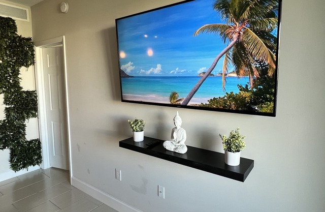 Beautiful 2 bedroom apartment w/ great amenities