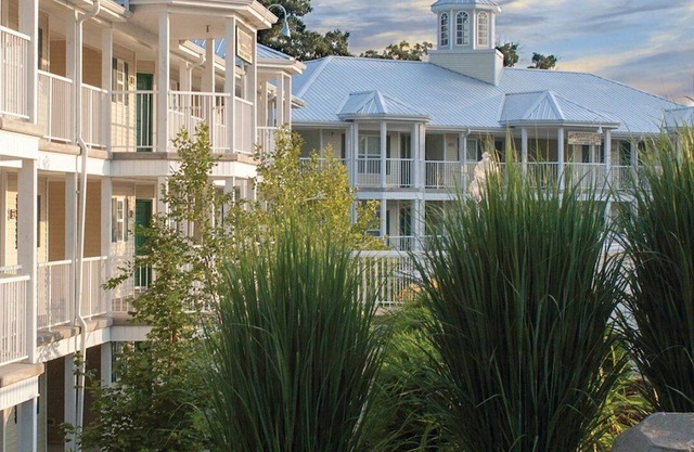 Beautiful 2 bedroom unit at resort, sleeps 6