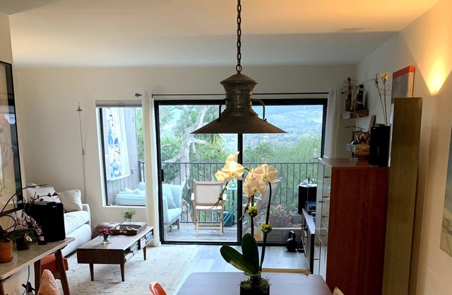 Beautiful 2 Br, 1.5 Bath Mesa Condo with Mountain Views