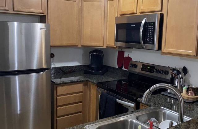Beautiful 2bed 2bath condo