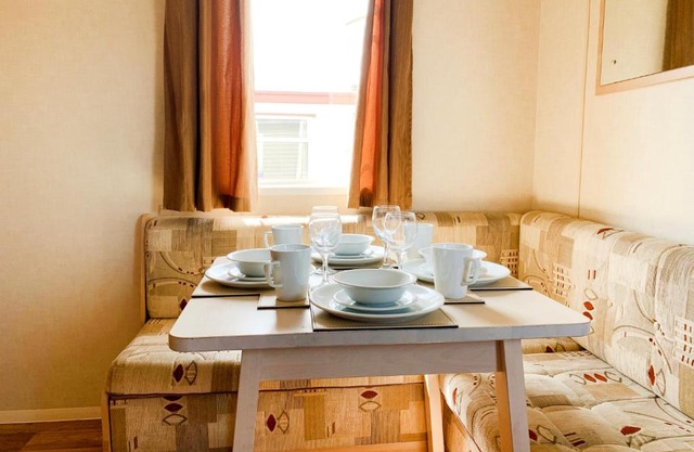 Beautiful 3-Bedroom Caravan at Mersea Island