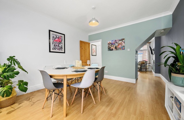 🖤 Beautiful 3 bedroom EXCLUSIVE Victorian terraced house - dog friendly