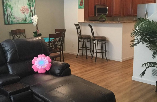 Belle maison de ville à deux chambres, à 11 milles de Denver, à 29 kilomètres de l'aéroport