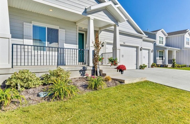 Beautiful 3 bedrooms w/ Waffles and Pets Welcome!