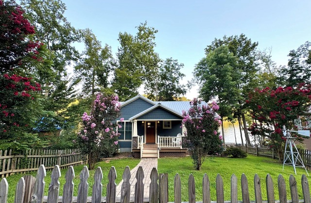 Belle maison 3 BR sur le lac Malone - Great Lake Views - Dock - Marcher à Marina