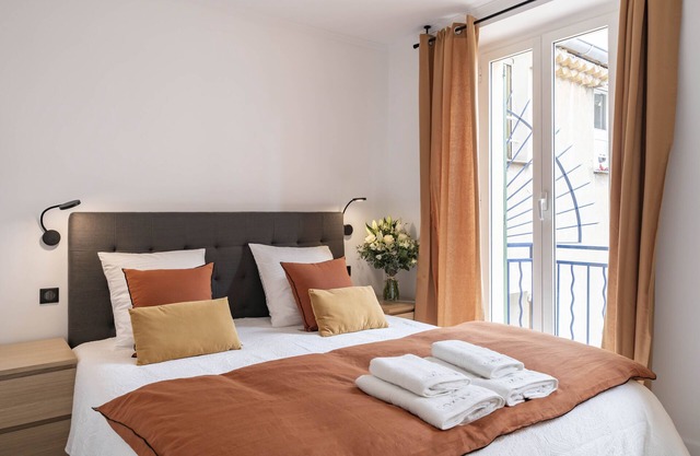 Magnifique 3 pièces classé 4**** refait à neuf en plein coeur de Cannes