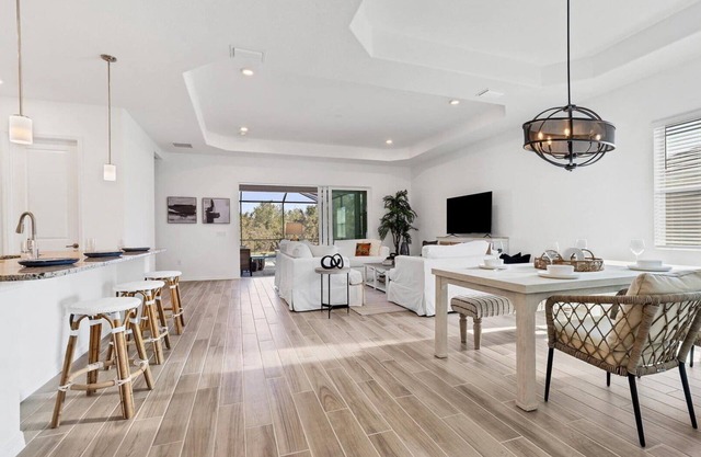 🥇 Beautiful 3bd home with private pool and spa (CH932)