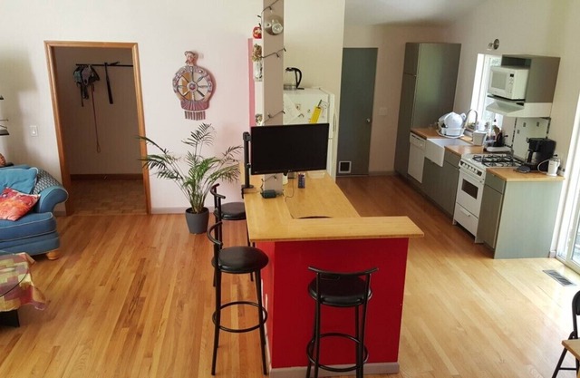 Beautiful 4-bedroom home w/ rec room, patio & yard