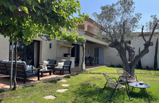 BELLE VILLA CLIMATISÉE AVEC PISCINE PROCHE DES PLAGES ET DU CENTRE VILLE