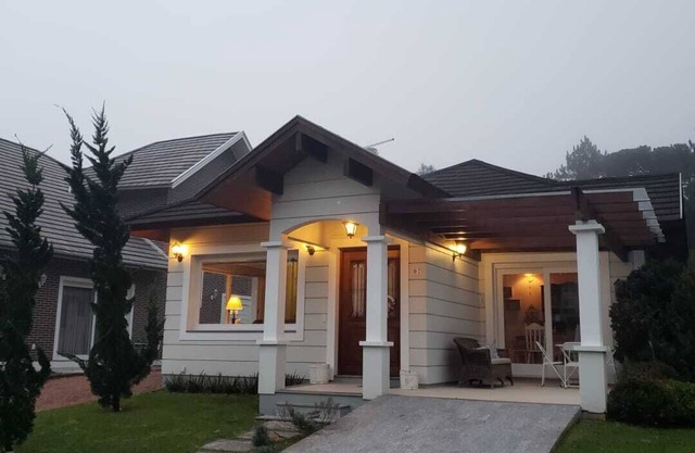 Belle et nouvelle maison à Canela, communauté fermée, wifi gratuit, ciel