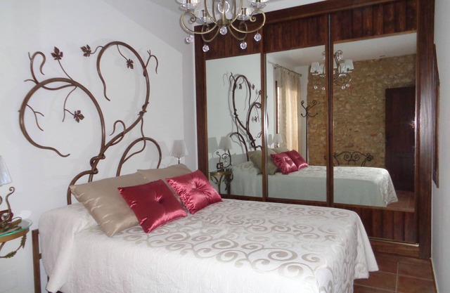 Belle et luxueuse maison, pouvant accueillir jusqu'à 9 personnes.