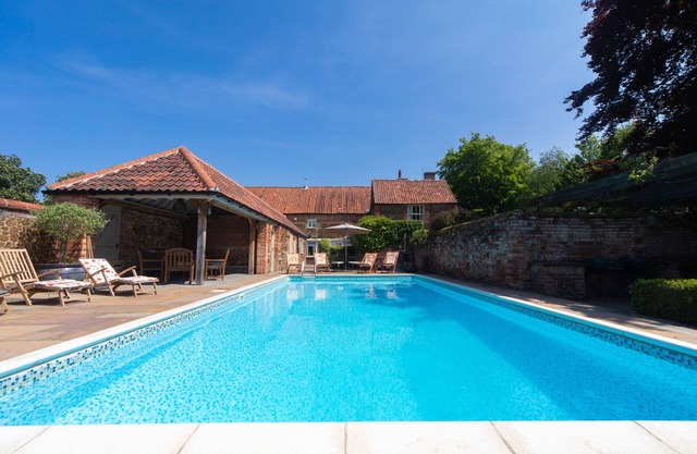 Maison-d'exception-Salle de bain et douche-Vue sur Jardin-Ivy Farm