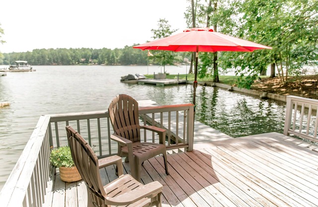 Spacious Lake Home -Belle en novembre et grandes chaînes sportives!