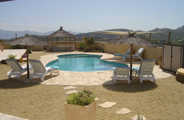 Magnifique chalet andalou avec vue sur la mer et la montagne, pour 4 personnes
