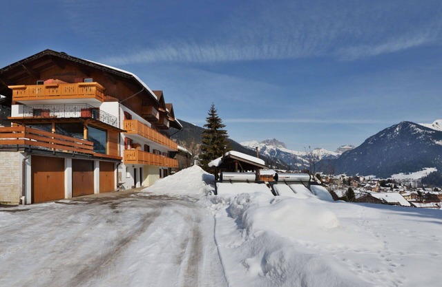 Bel appartement pour 3 personnes avec WIFI, TV, balcon et parking