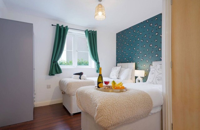 Beautiful Apartment - Free Parking, Wifi, SmartTV