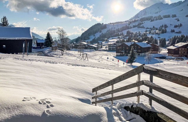 Confortable appartement pour 4 personnes avec WIFI, terrasse, vue panoramique et parking