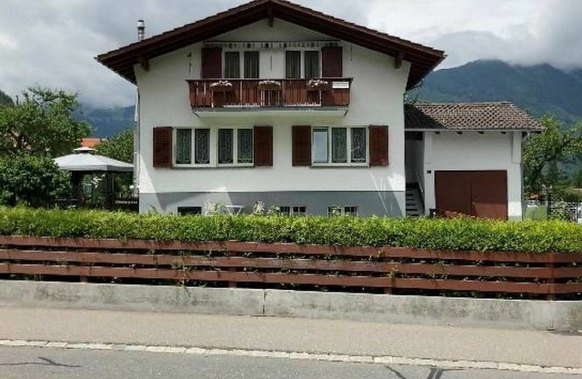 Joli appartement pour 4 personnes avec WIFI, TV, balcon et parking