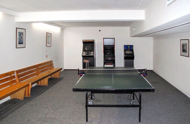 Appartement dans une maison de vacances avec piscine, TV, terrasse, animaux admis, parking