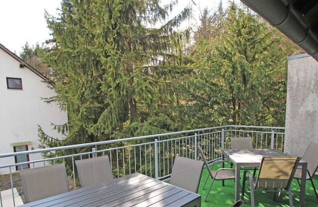 Agréable appartement pour 22 personnes avec WIFI, TV, balcon, animaux admis et parking