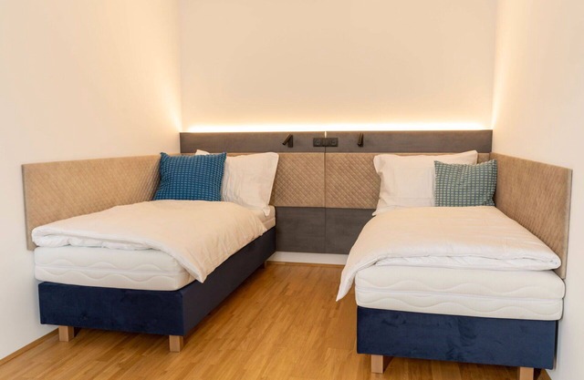 Joli appartement pour 6 personnes avec WIFI, TV, patio et parking