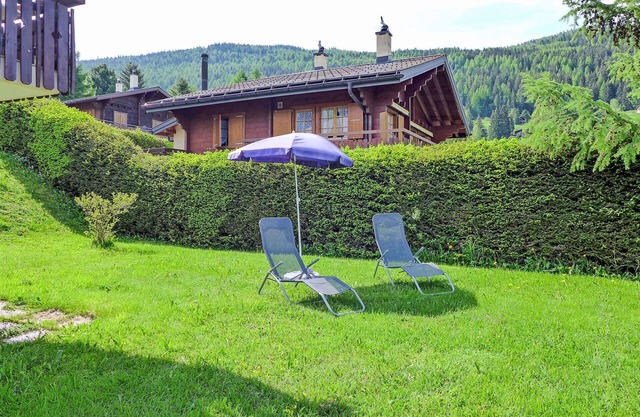 Confortable appartement avec WIFI, TV, patio, animaux admis, vue panoramique et parking