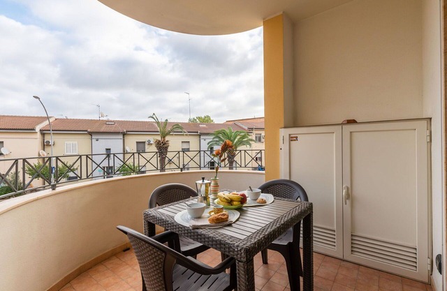 Agréable appartement pour 5 personnes avec climatisation, TV, balcon et parking