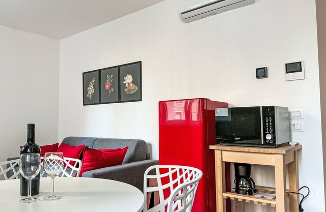 Beautiful apartment for 2 guests with A/C and parking