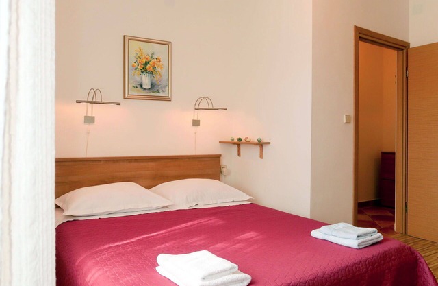 Bel appartement pour 6 personnes avec WIFI, climatisation, TV, patio et animaux admis