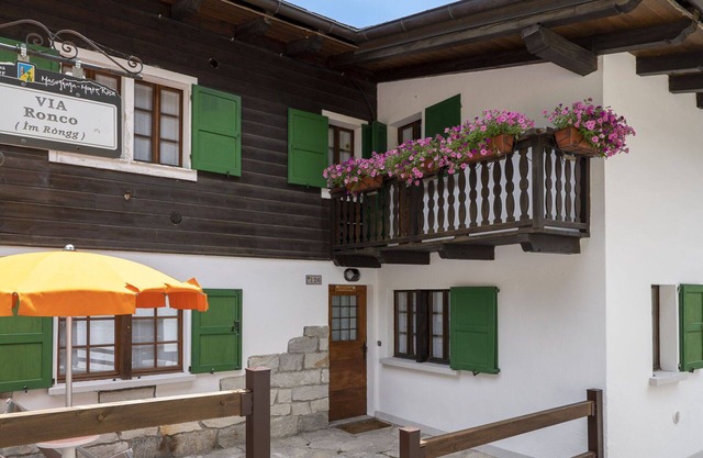 Confortable appartement pour 6 personnes avec TV, balcon, animaux admis et vue panoramique