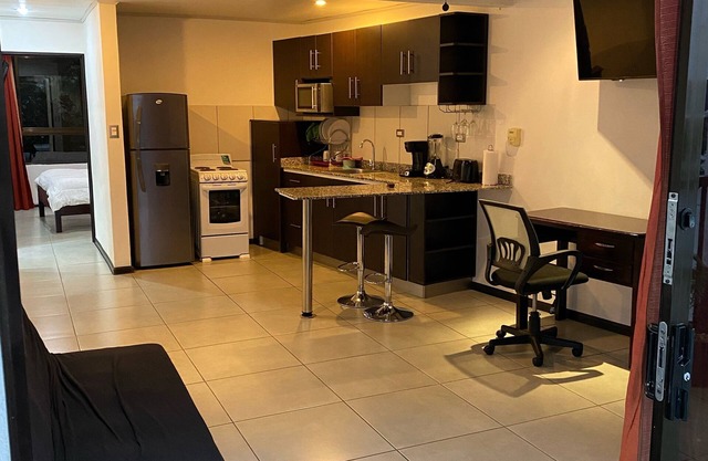 Bel appartement au centre-ville d'Alajuela 5
