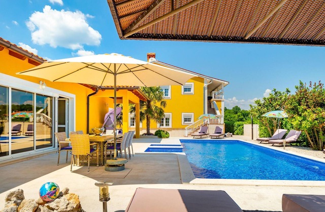 Bel appartement à Labin avec WiFi
