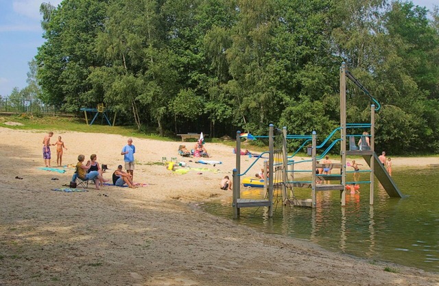 Bel appartement dans une maison de vacances pour 4 personnes avec piscine, WIFI, TV et terrasse