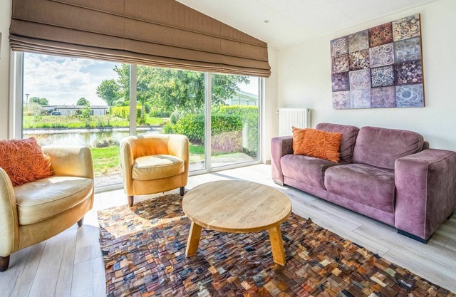 Bel appartement dans une maison de vacances pour 4 personnes avec piscine, WIFI, TV et parking