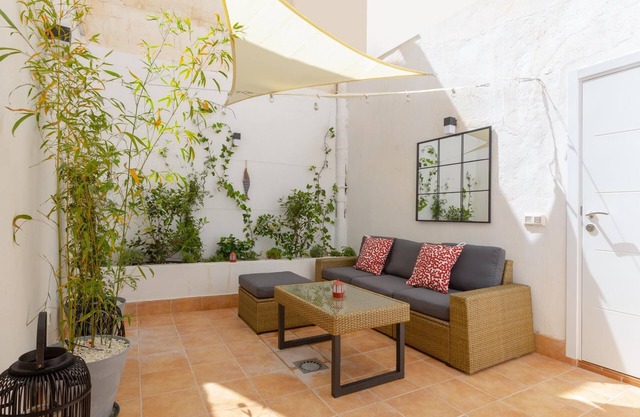 Bel appartement avec patio dans le quartier Picasso