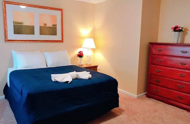Beautiful apt Downtown perfect for long term stays