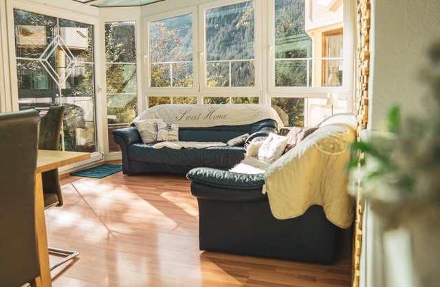belle maison de vacances avec jardin dans les Alpes de Stubai, pour 5 à 12 personnes.
