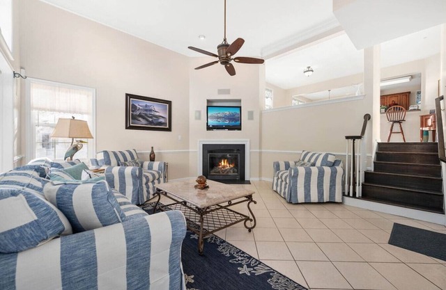 Beautiful Bayside Landing!