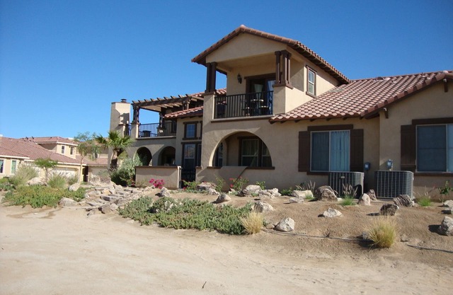 Magnifique condo sur la plage avec vue sur la mer à proximité de la mer et du golf