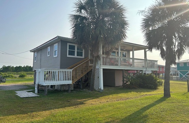 Beautiful Beach House In Fort Morgan !