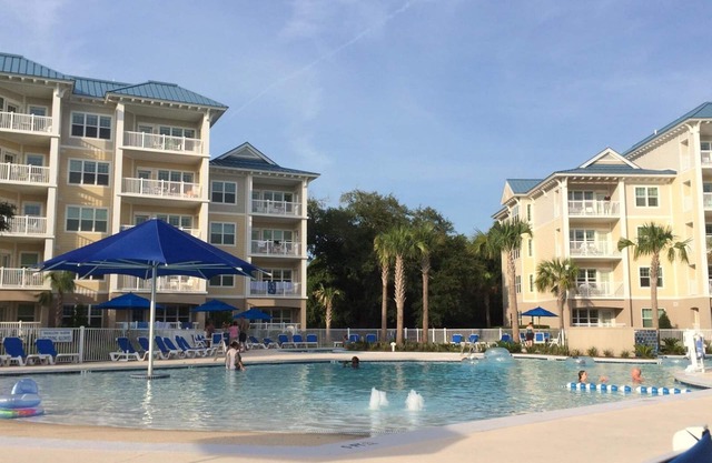 Belle Bluewater Resort et Marina. Deux chambres deux salles de bains. Meilleurs tarifs!
