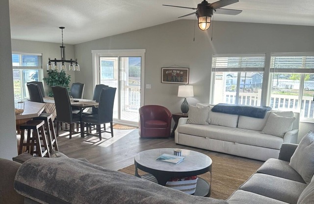 Beautiful Blue Lake Retreat Home with Private Dock Access