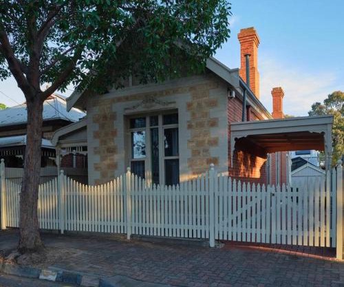 Beautiful Cottage in cosmopolitan Norwood