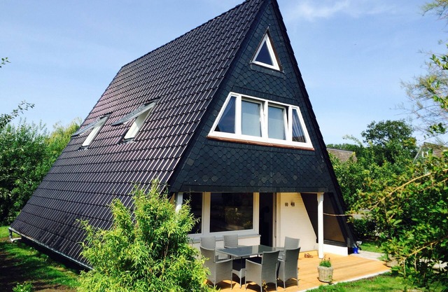Belle maison sur le toit entièrement rénovée! 150 m de la boucle.
