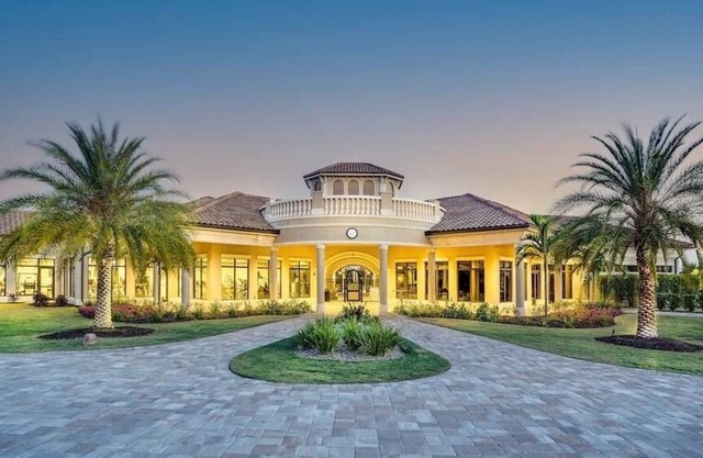 Beautiful Condo at Lakewood National Golf. Fantastic lake and golf course views.