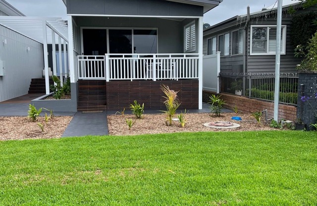 Beautiful cottage located Davistown Central Coast NSW only 100m to the water