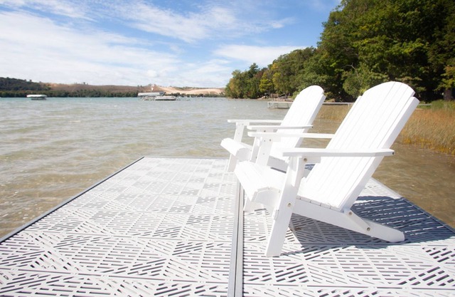 Beautiful Cottage on Little Glen Lake with Sleeping Bear Views!